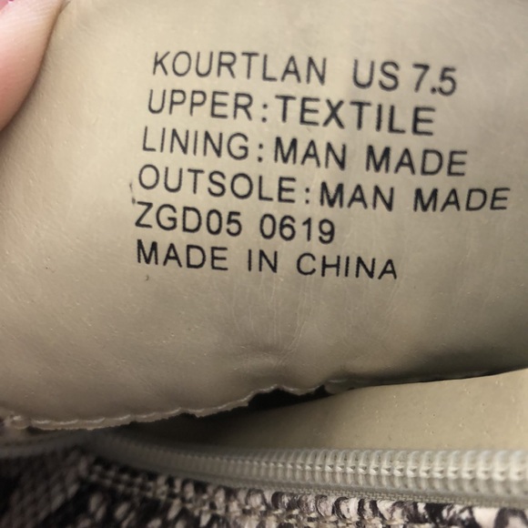 NWOT ladies ‘faux snakeskin’ combat style boots - Picture 4 of 5